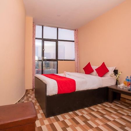 Oyo 142 Co International Guest House Kathmandu Esterno foto
