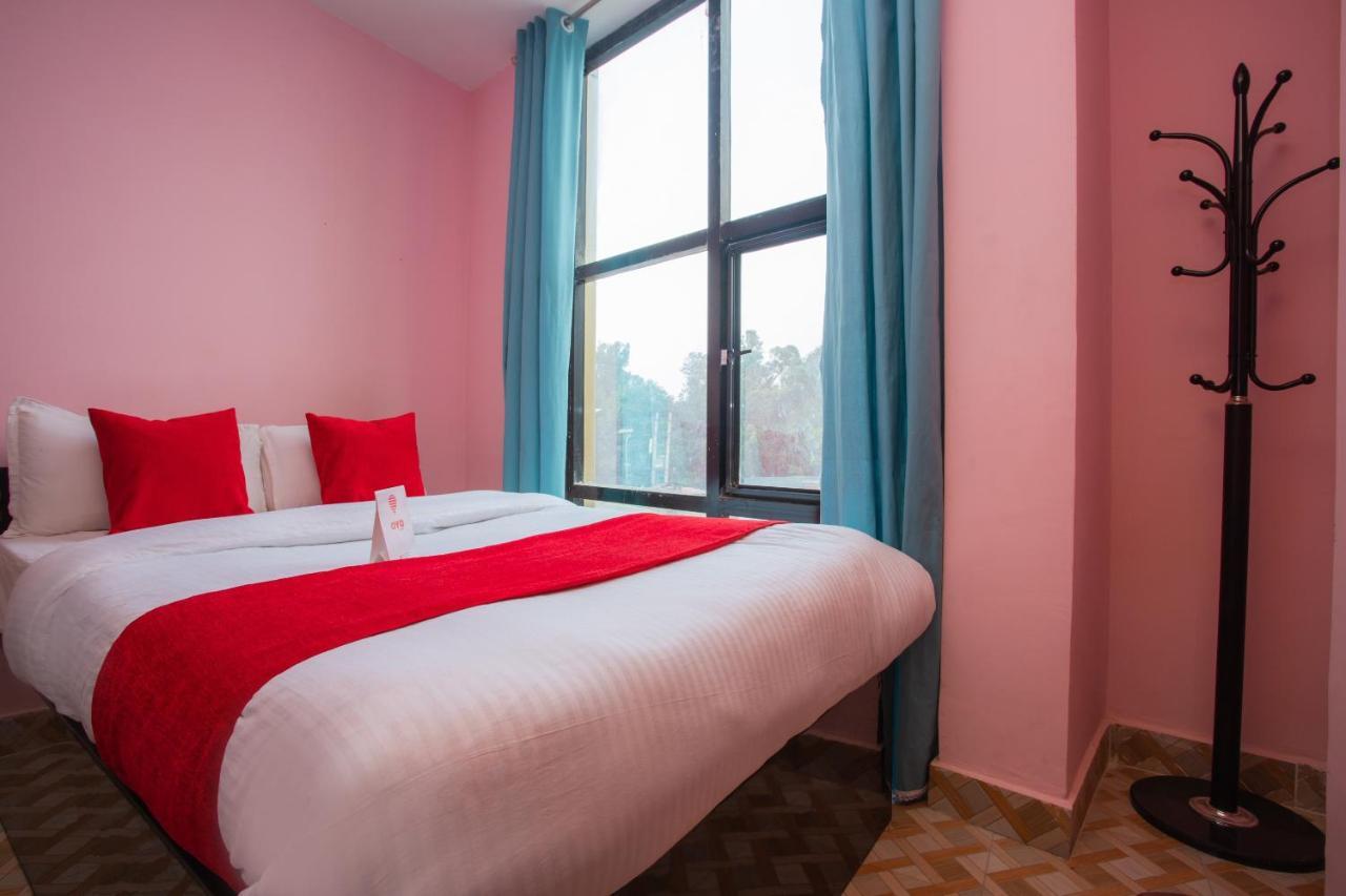 Oyo 142 Co International Guest House Kathmandu Esterno foto